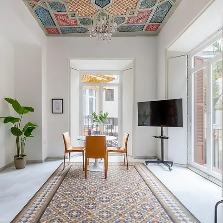 Thyssen Boutique By Caleta Homes Apartment